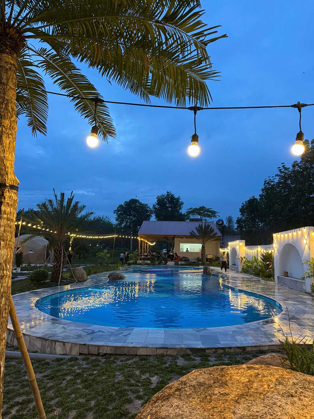 hồ bơi Lani glamping dầu tiếng 9